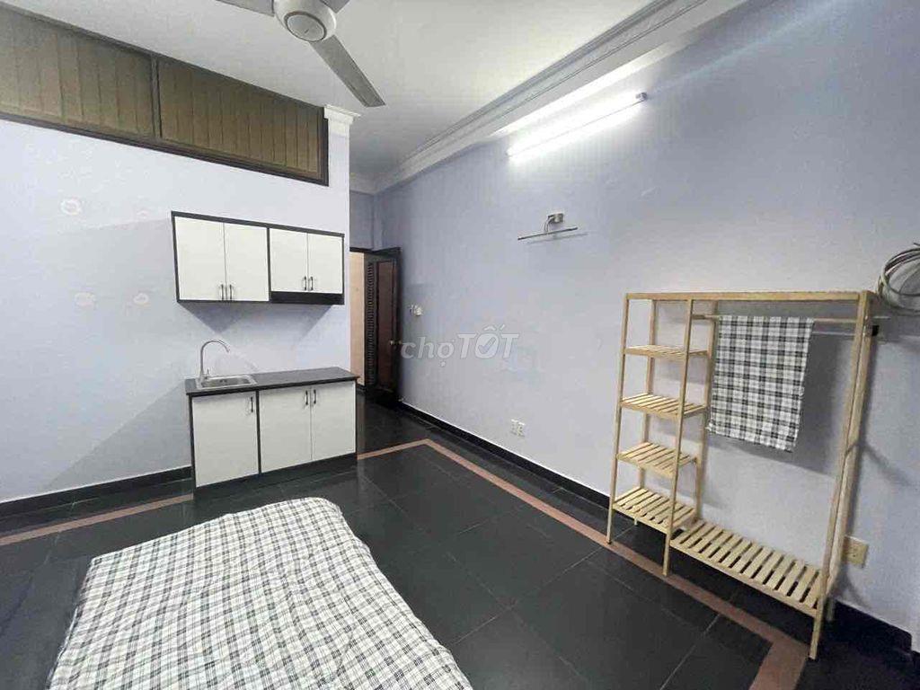 phong trọ ban công bình thạnh