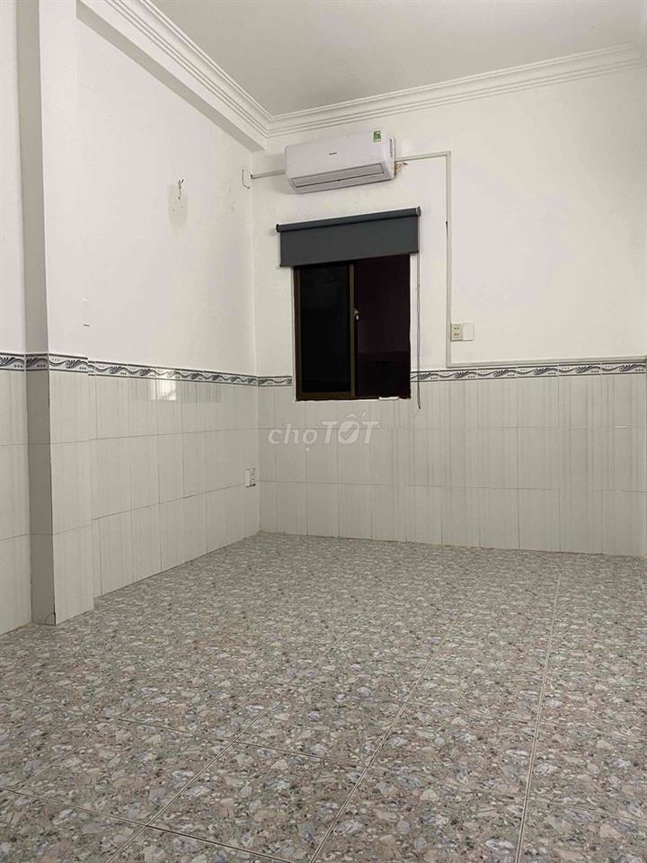 studio full nội thất ban công trung tâm phú nhuận