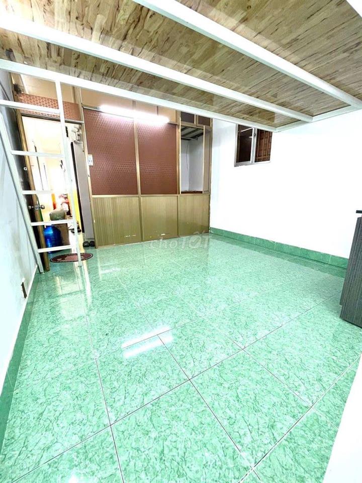 Gác Ban Công Riêng Chỉ 4,2 Triệu - Lê Quang Định Bình Thạnh