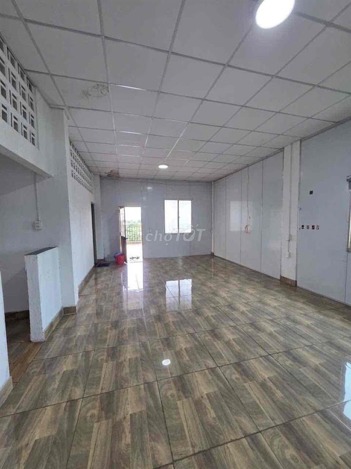 STUDIO BAN CÔNG CỰC RỘNG NGAY BÌNH QUỚI