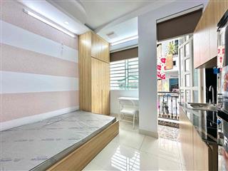 STUDIO FULL NỘI THẤT BAN CÔNG NGAY THÍCH QUẢNG ĐỨC
