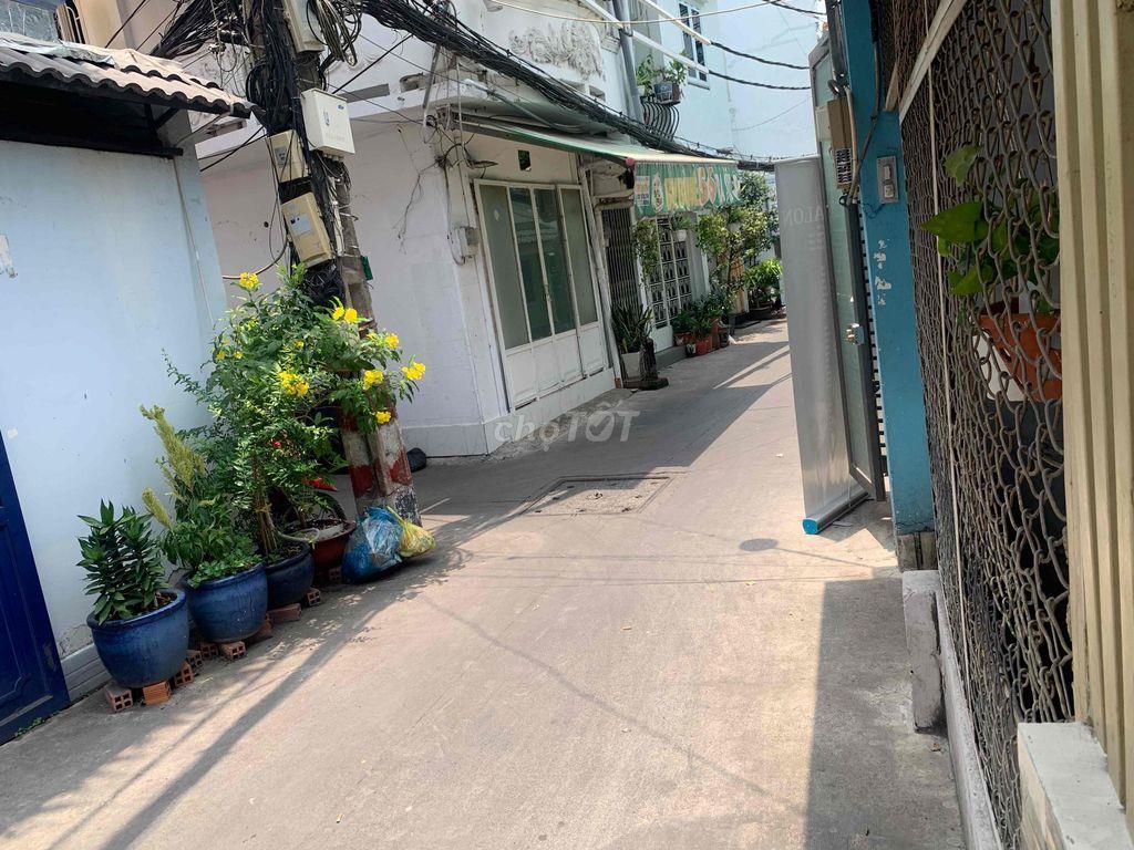 ĐẦU THÁNG 9 TRỐNG PHÒNG 3500