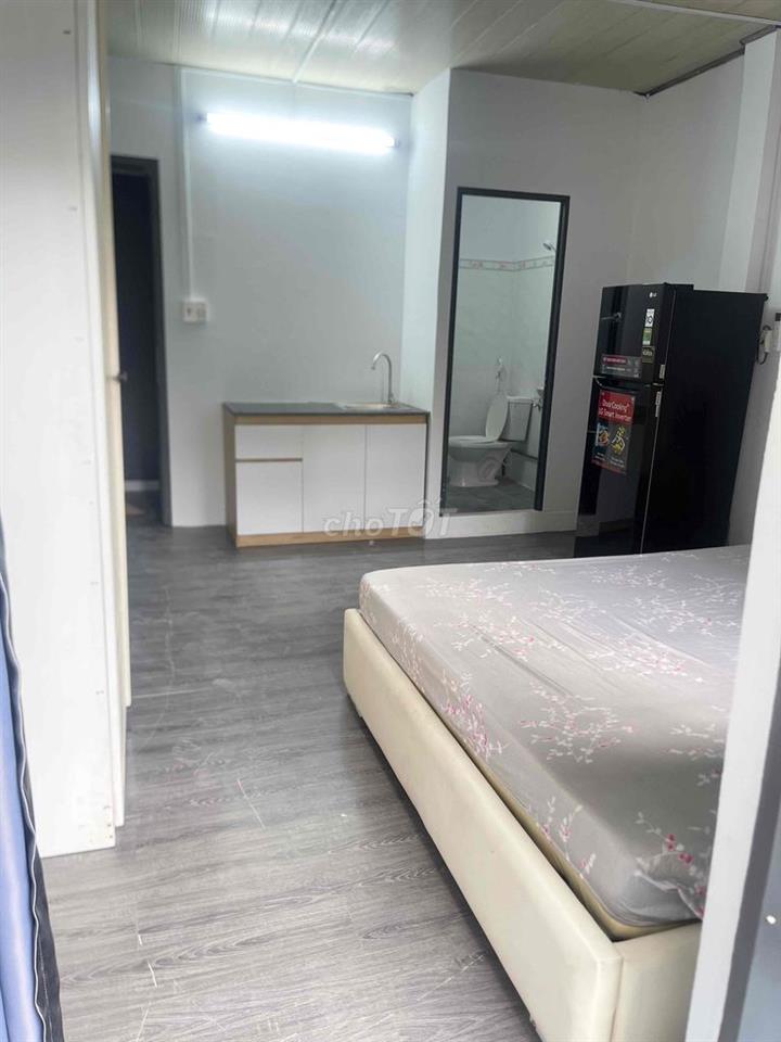 STUDIO FULL NỘI THẤT ĐẦU THÁNG 9 TRỐNG