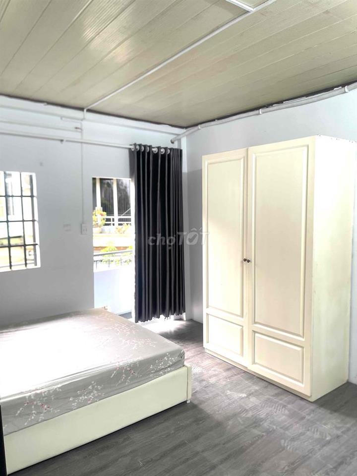 STUDIO FULL NỘI THẤT ĐẦU THÁNG 9 TRỐNG