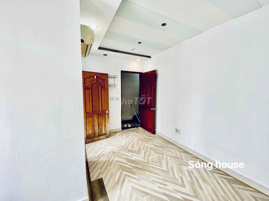 căn hộ 1 phòng ngủ rộng tách bếp full tiện nghi cửa sổ trời phòng lớn