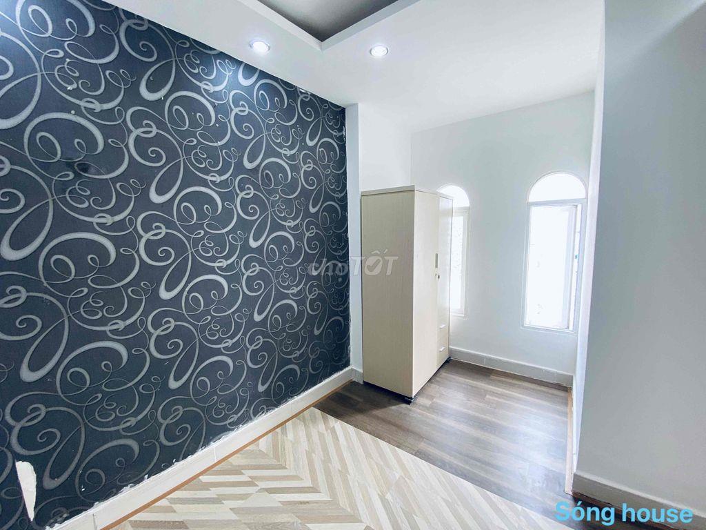 căn hộ 1 phòng ngủ rộng tách bếp full tiện nghi cửa sổ trời phòng lớn