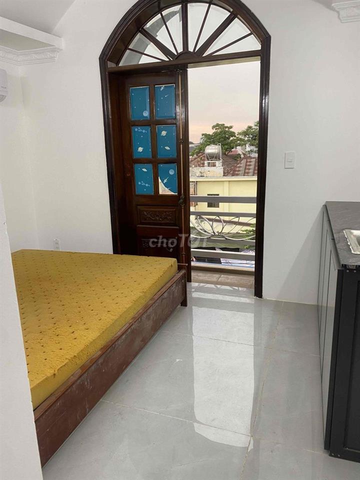 cho thuê căn hộ ban công gần cầu kinh thanh đa full nội thất phòng mới
