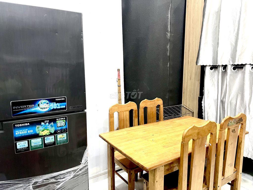 giường tầng cao cấp ngay Hutech, Máy Lạnh, giờ tự do