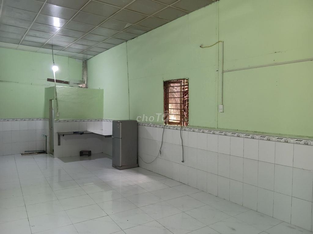 Pass Phòng trọ 40m2 sân riêng siêu rộng