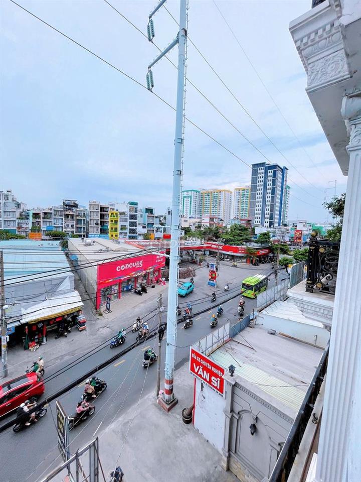 CĂN HỘ BAN CÔNG SIÊU MỚI SIÊU THOÁNG NGAY ÂU CƠ SÁT ĐẠI HỌC VĂN HIẾN 
