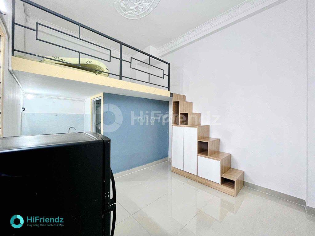 PHÒNG GÁC THANG MÁY - SIÊU RỘNG SÁT HỌC VIỆN HÀNG KHÔNG