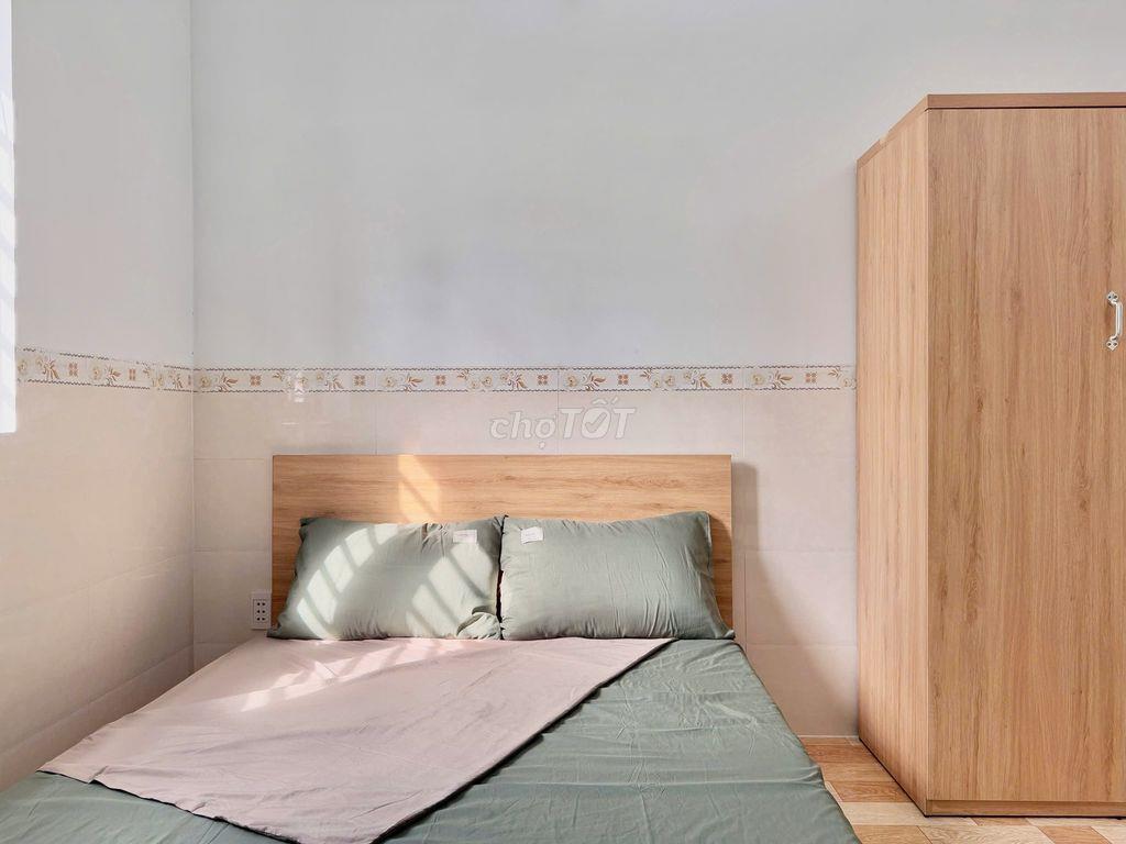 PHÒNG STUDIO CỬA SỔ TRỜI MỚI TINH SÁT ĐH KINH TẾ MKT - SÁT SÂN BAY 