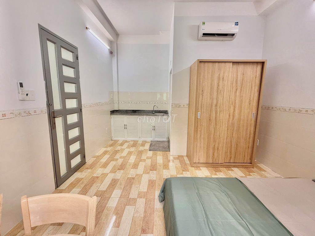 PHÒNG STUDIO CỬA SỔ TRỜI MỚI TINH SÁT ĐH KINH TẾ MKT - SÁT SÂN BAY 