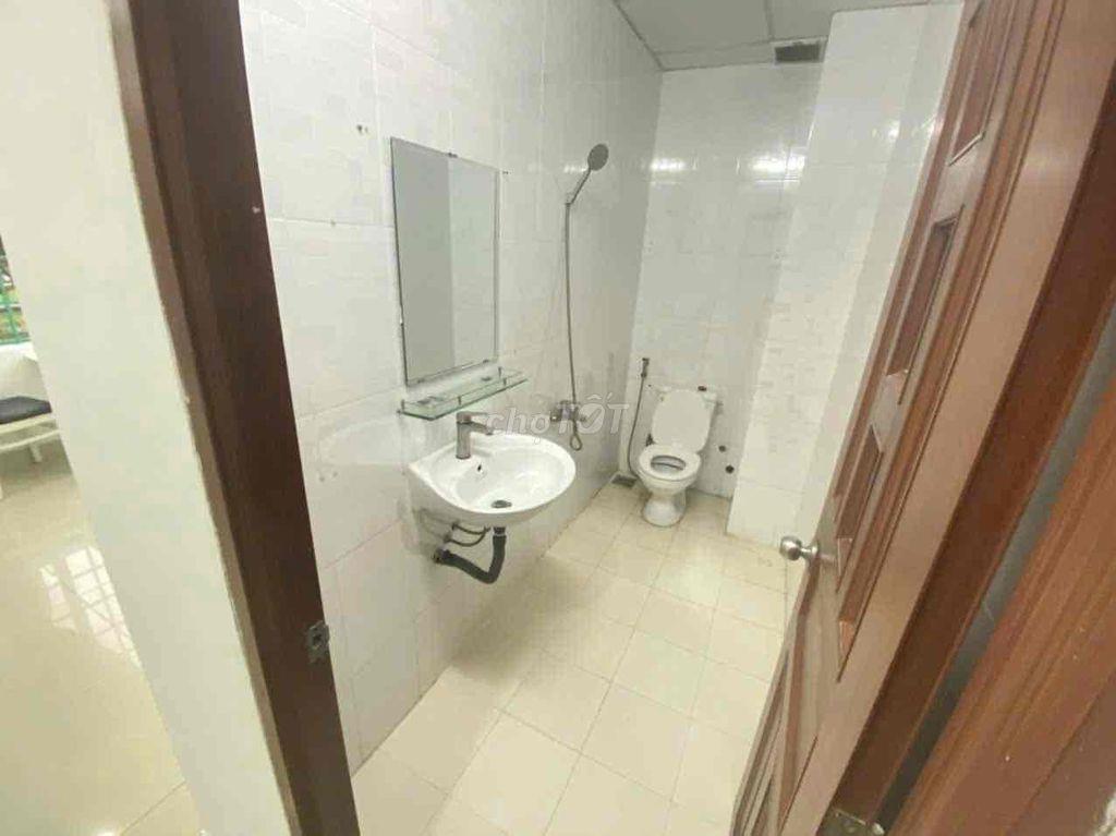 🔥 STUDIO CỬA SỔ LỚN THOÁNG MÁT NGAY SÂN BAY