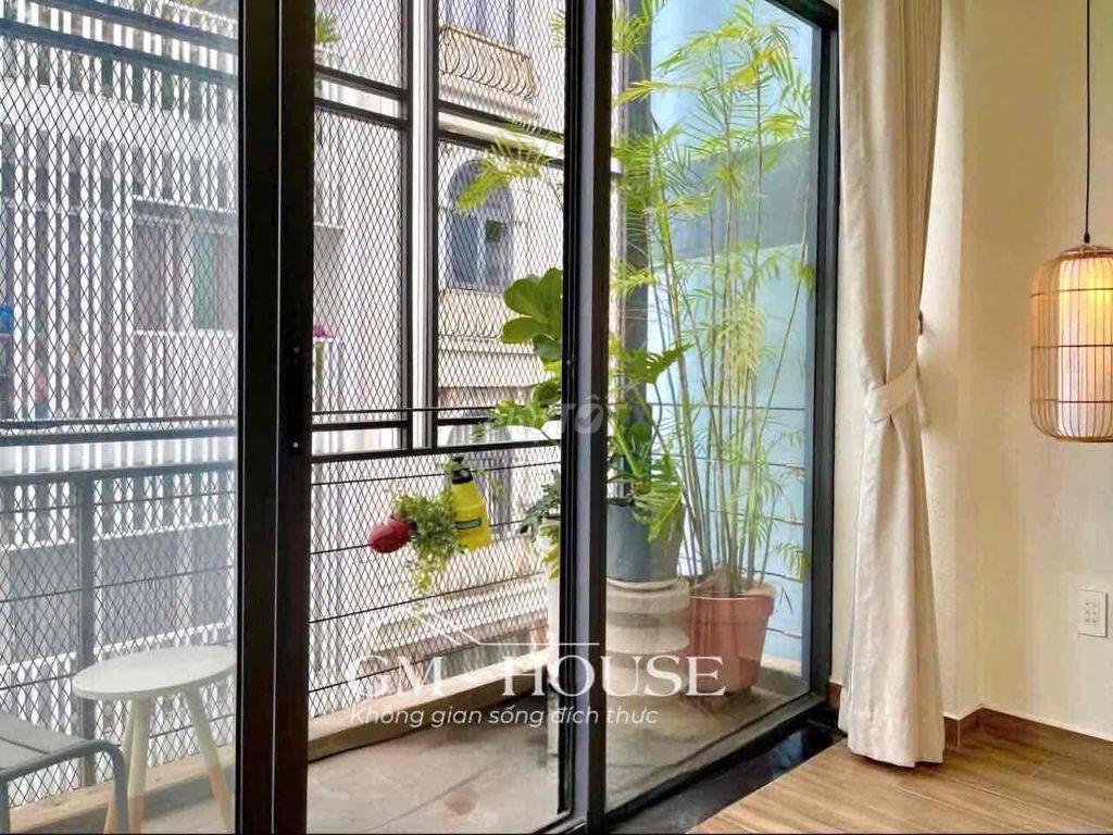 SIÊU PHẨM 1PN 60M2 - BAN CÔNG THOÁNG - DECOR Y ẢNH