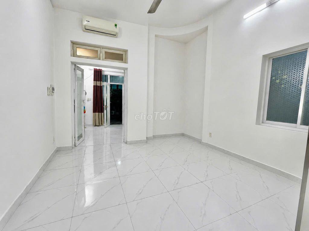Cho thuê phòng trọ mặt tiền hẻm ôt