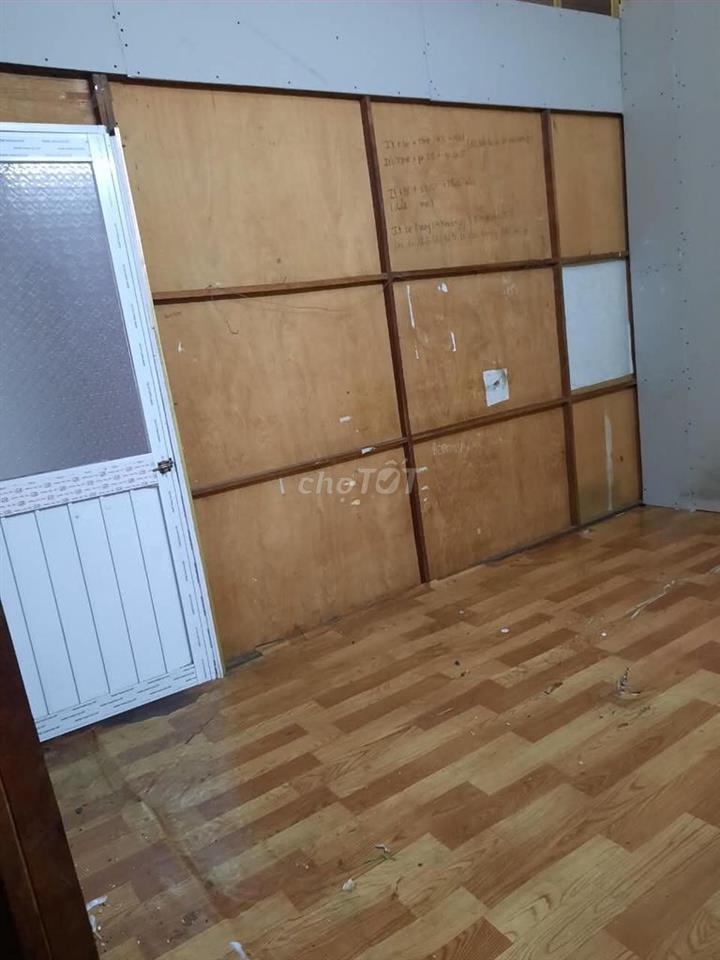 PHÒNG TRỌ SINH VIÊN GIÁ RẺ - HÀNG XANH - HUTECH - NGOẠI THƯƠNG