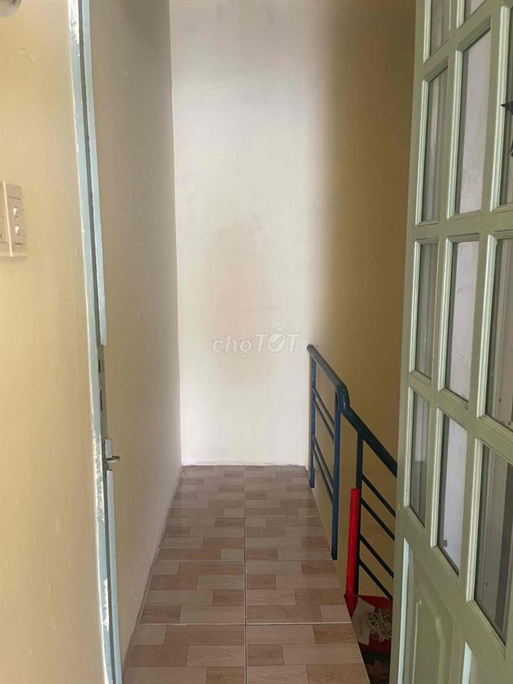 PHÒNG TRỌ GIÁ SINH VIÊN LẦU 2  Ở ĐƯỢC 2-3 BẠN BÌNH THẠNH