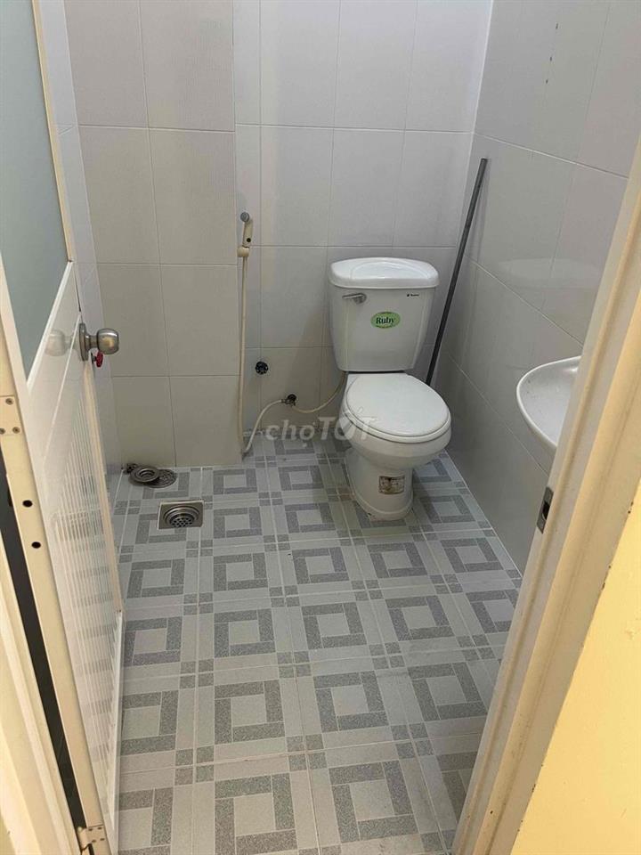 PHÒNG TRỌ GIÁ SINH VIÊN LẦU 2  Ở ĐƯỢC 2-3 BẠN BÌNH THẠNH