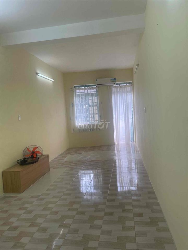 PHÒNG TRỌ GIÁ SINH VIÊN LẦU 2  Ở ĐƯỢC 2-3 BẠN BÌNH THẠNH