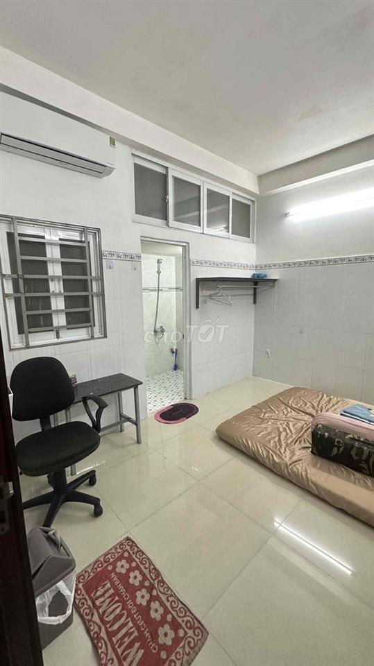 Cho thuê phòng trọ Bình Thạnh, gần Hutech