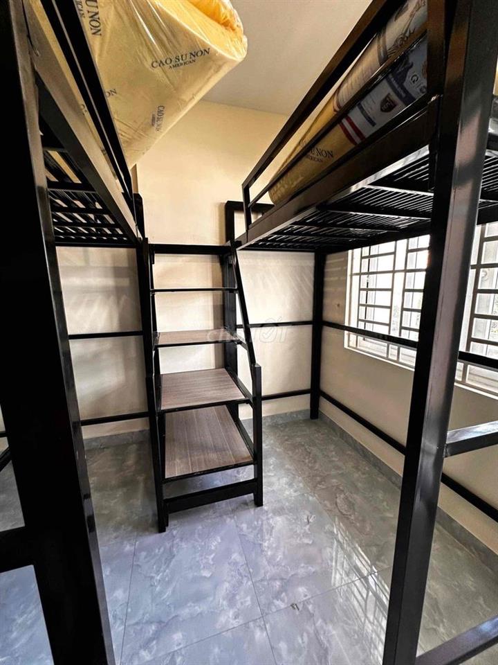 🔥 Giường Dorm 2TR8 Bao tất cả Chi Phí – Sát HUTECH, HIU, UEF