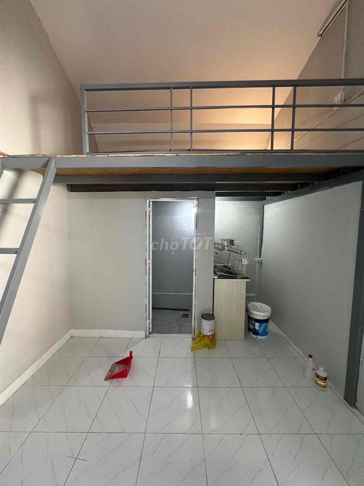 🔥 PHÒNG 4-5TR CÓ BAN CÔNG – ĐI BỘ UTH HUTECH, FTU2 | 6 NGUYỄN VĂN THƯƠ