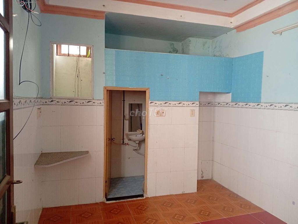 PHÒNG TRỐNG VÔ Ở LIỀN. Liên hệ: