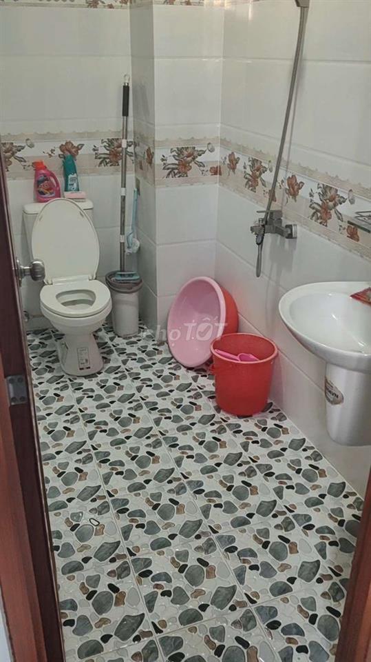 cần cho nữ sinh viên hoặc nhân viên văn phòng thuê 