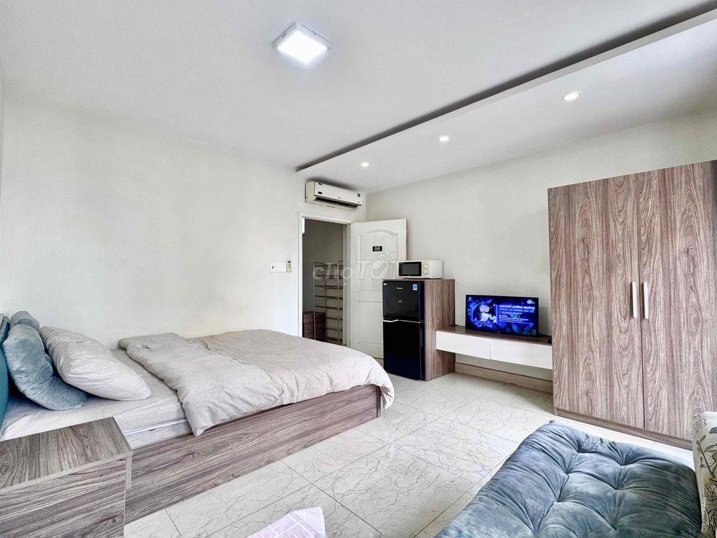Căn hộ mới khai trương full nội thất ban công lớn khu ngã 4 Phú Nhuận