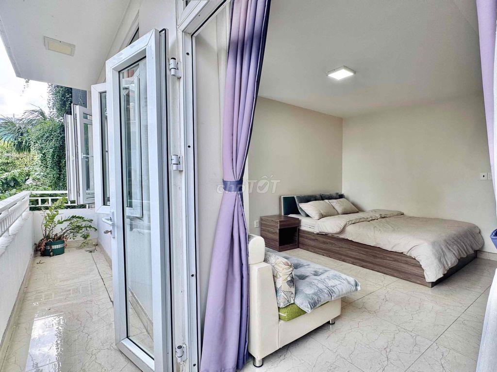 Căn hộ mới khai trương full nội thất ban công lớn khu ngã 4 Phú Nhuận
