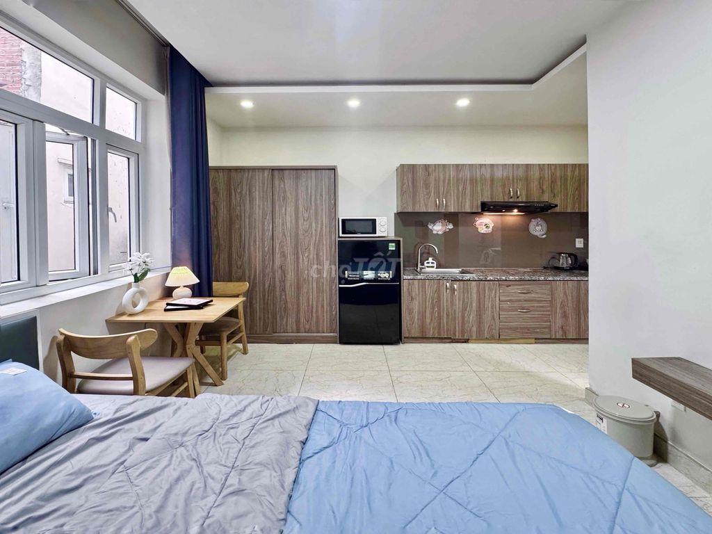 Căn hộ full nội thất CC mới khu Phan Xích Long , quận Phú Nhuận