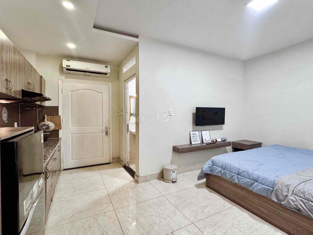 Căn hộ full nội thất CC mới khu Phan Xích Long , quận Phú Nhuận