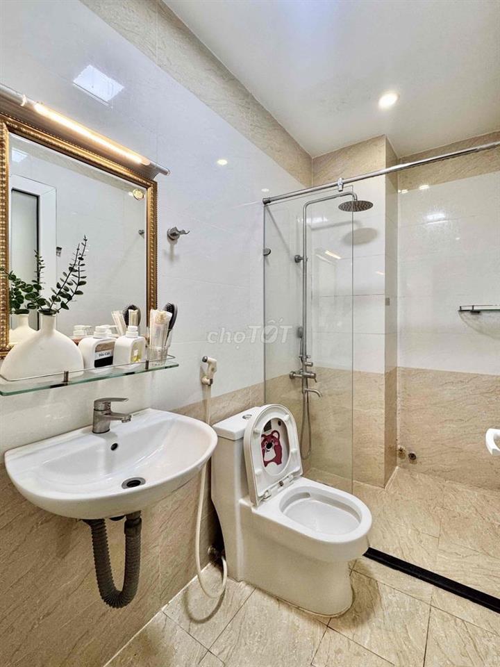 Căn hộ full nội thất CC mới khu Phan Xích Long , quận Phú Nhuận