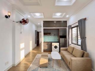 Căn hộ full nội thất ban công lớn máy giặt riêng cực rộng 80m2 Q10 Q11