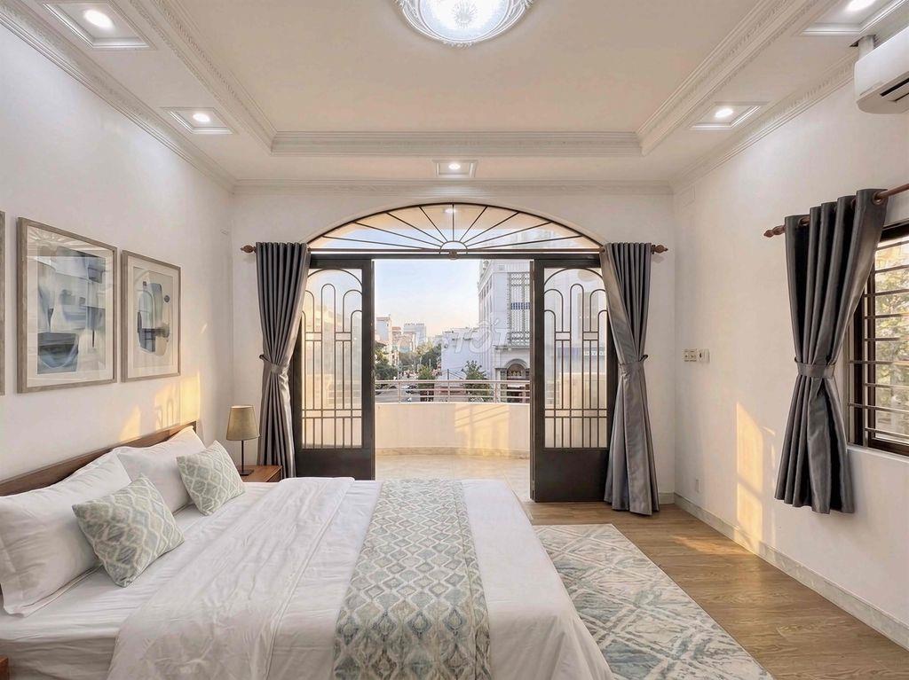 Căn hộ full nội thất ban công lớn máy giặt riêng cực rộng 80m2 Q10 Q11