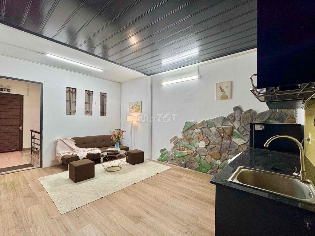 Căn hộ full nội thất 1PN - 1PK rộng 50m2 quận Tân Bình có ban công
