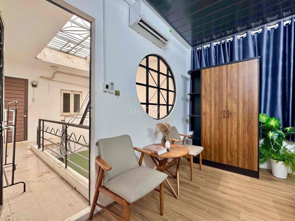 Căn hộ full nội thất 1PN - 1PK rộng 50m2 quận Tân Bình có ban công