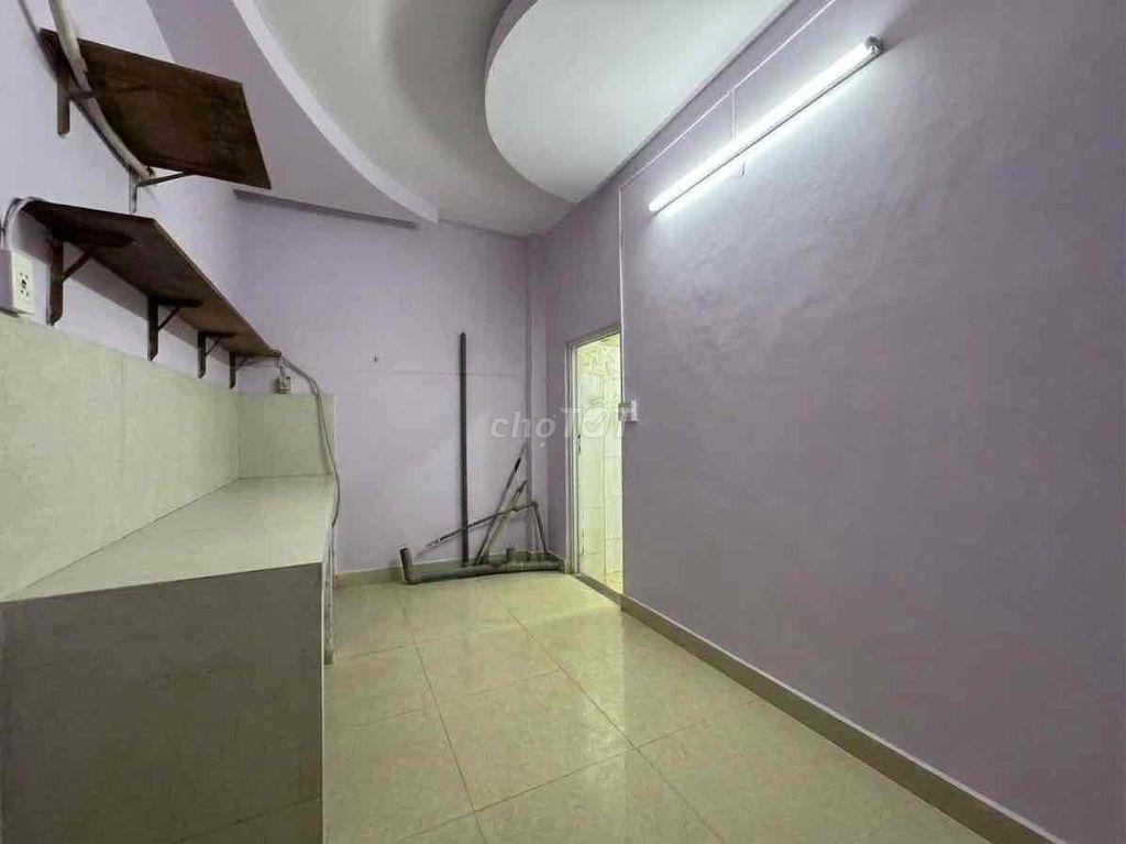 Mặt bằng mặt tiền Thăng Long, Phan Thúc Duyện quận Tân Bình rộng 100m2