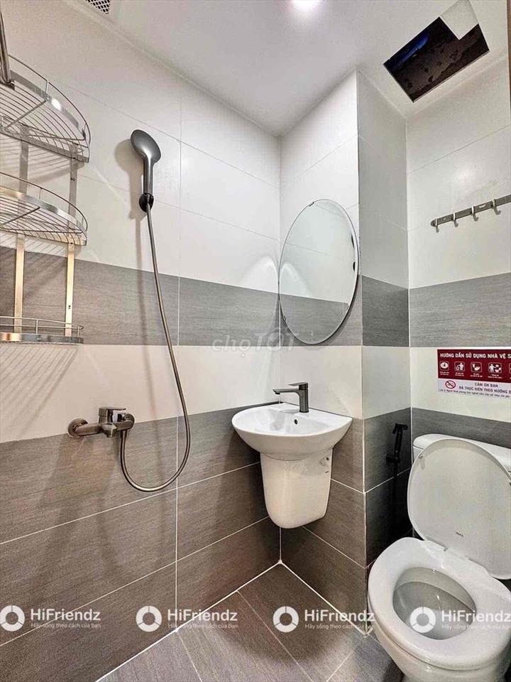 PHÒNG FULL NỘI THẤT GẦN VĂN LANG CÔNG NGHIỆP TPHCM NGAY TRUNG TÂM