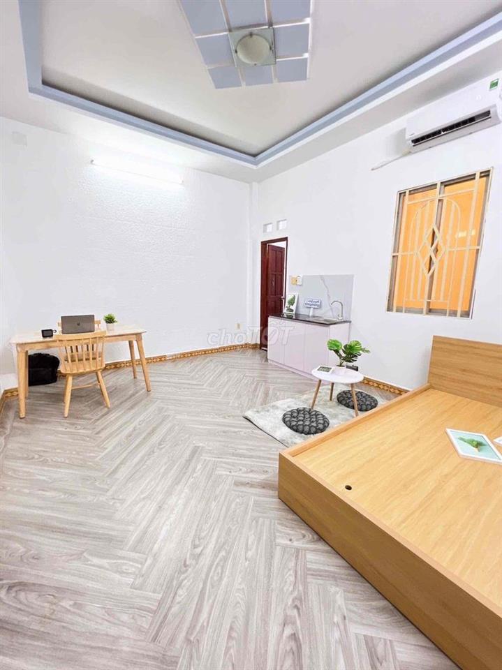 PHÒNG FULL NỘI THẤT GẦN CV PHẦN MỀM QUANG TRUNG EMART PHAN HUY ÍCH