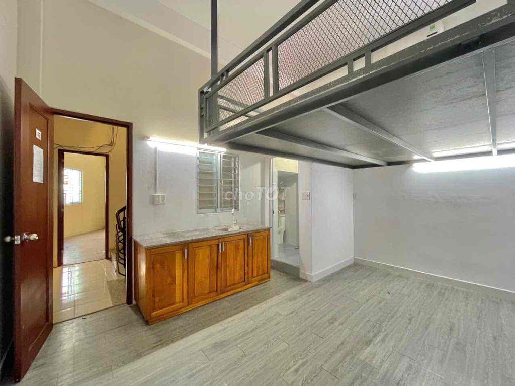 Phòng trọ sinh viên gác cao, siêu rộng đường Quang Trung