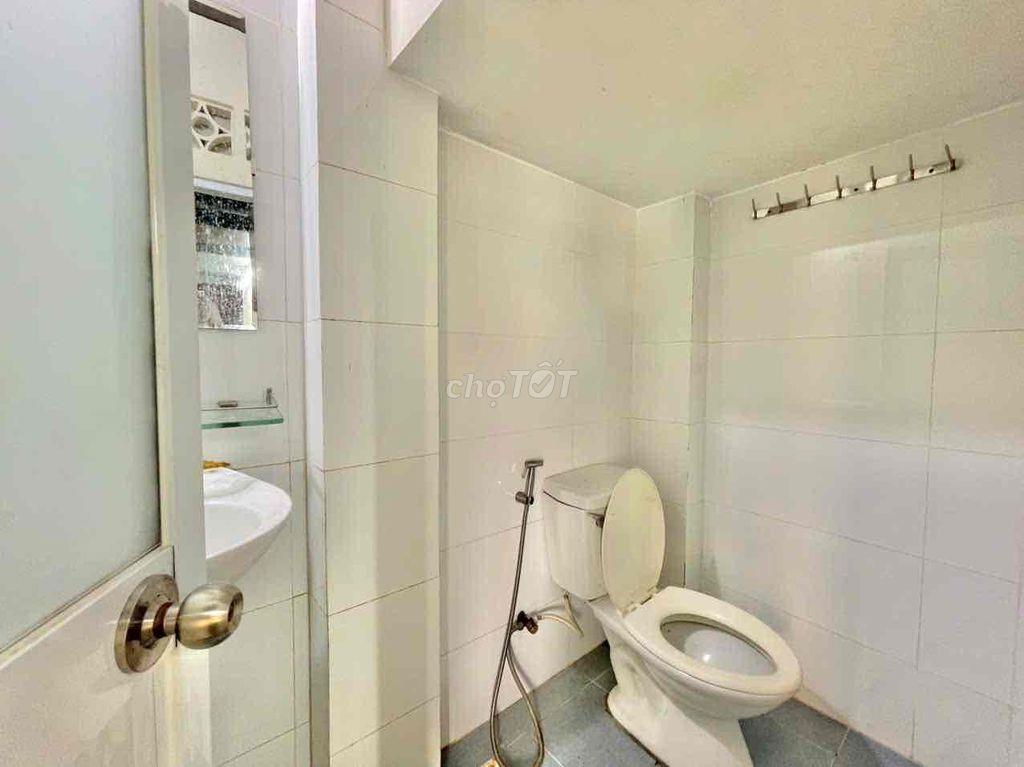 Phòng trọ sinh viên gác cao, siêu rộng đường Quang Trung