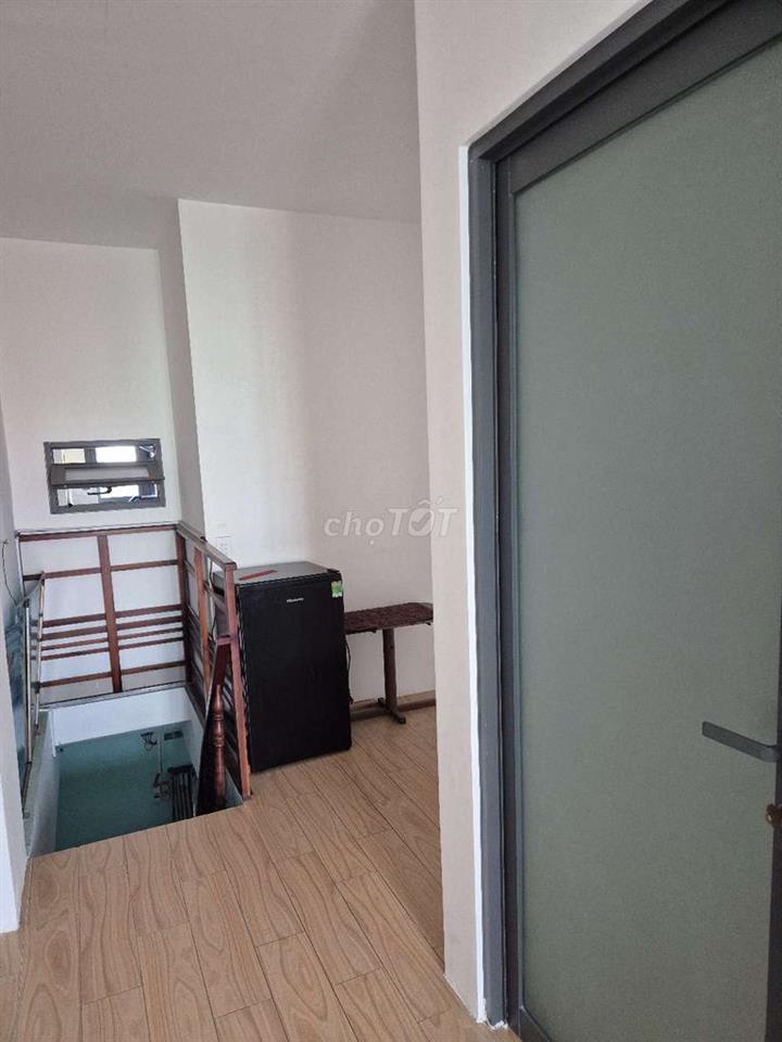 Phòng lầu 2 Nguyễn Xí, P26