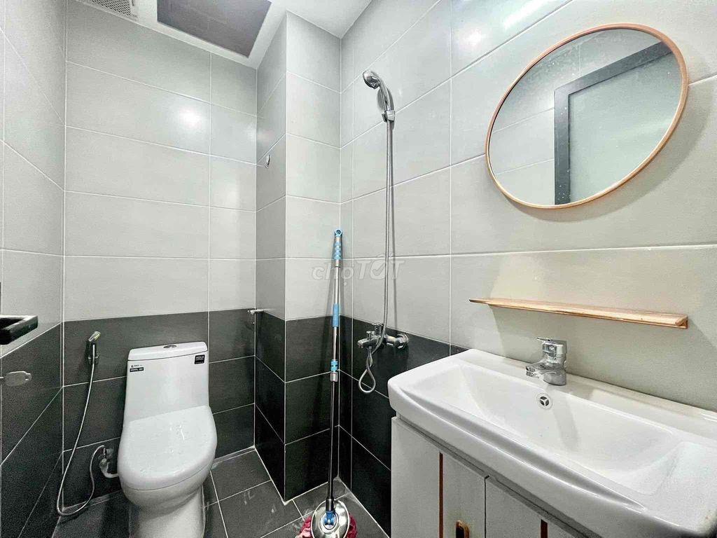 Phòng Thoáng Mát, Mới Xây Ngay Chợ An Nhơn