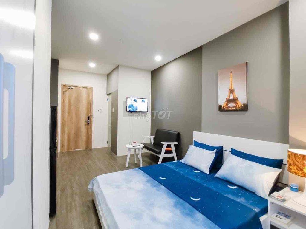 Căn Hộ Sang Trọng, Mới Xây Ngay Bờ Kè Trường Sa Q3