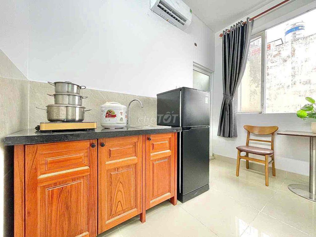 Phòng An Ninh, Thoáng Mát Ngay Thích Quảng Đức