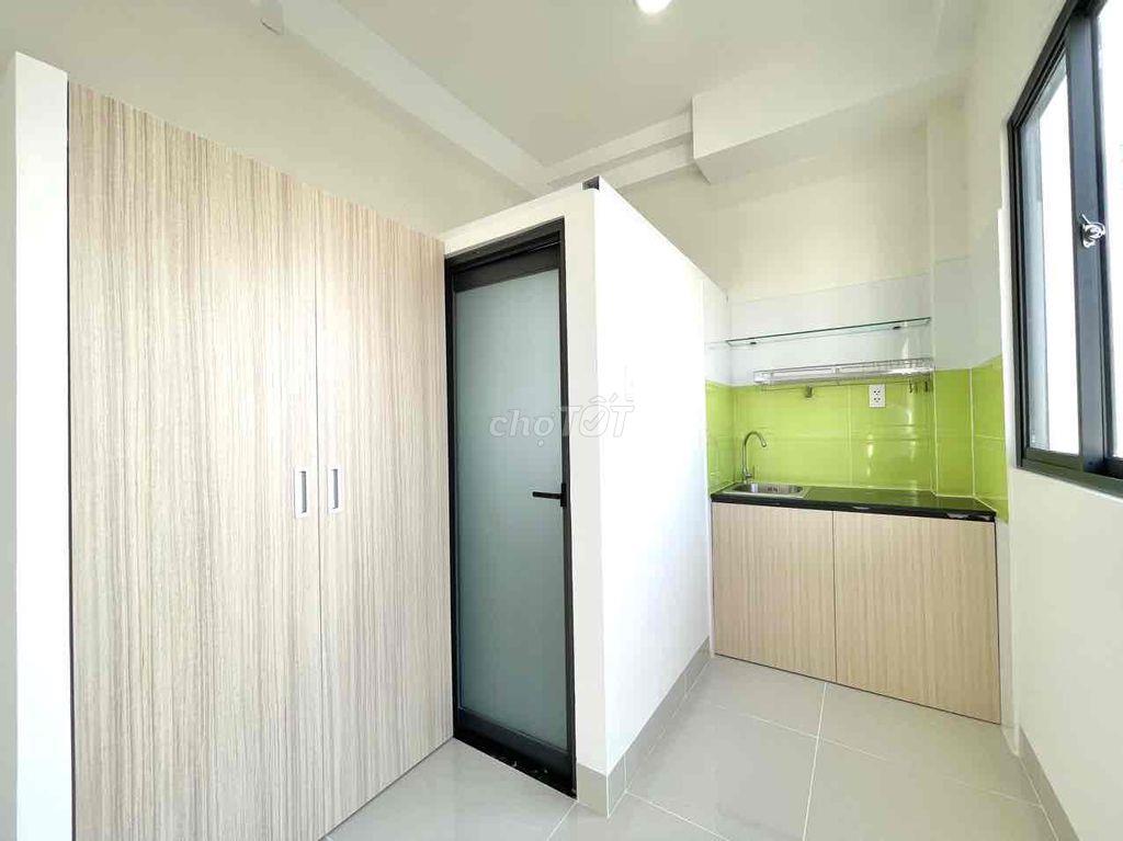 Phòng Thoáng Mát, Mới Xây Ngay ĐH Ngoại Thương