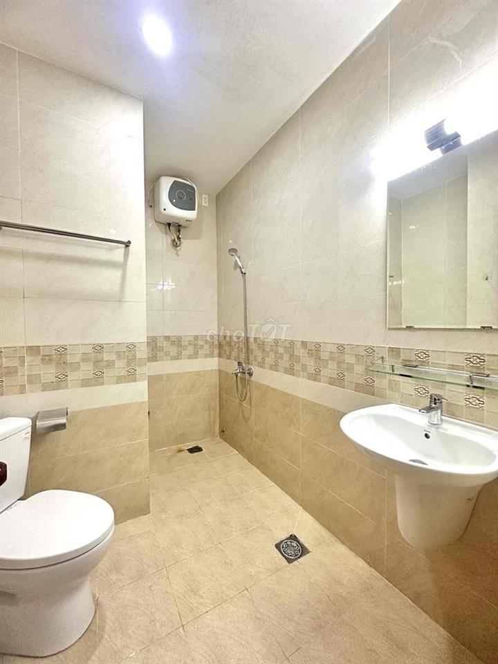Căn Hộ An Ninh, Mới Xây Ngay Việt Nam Quốc Tự