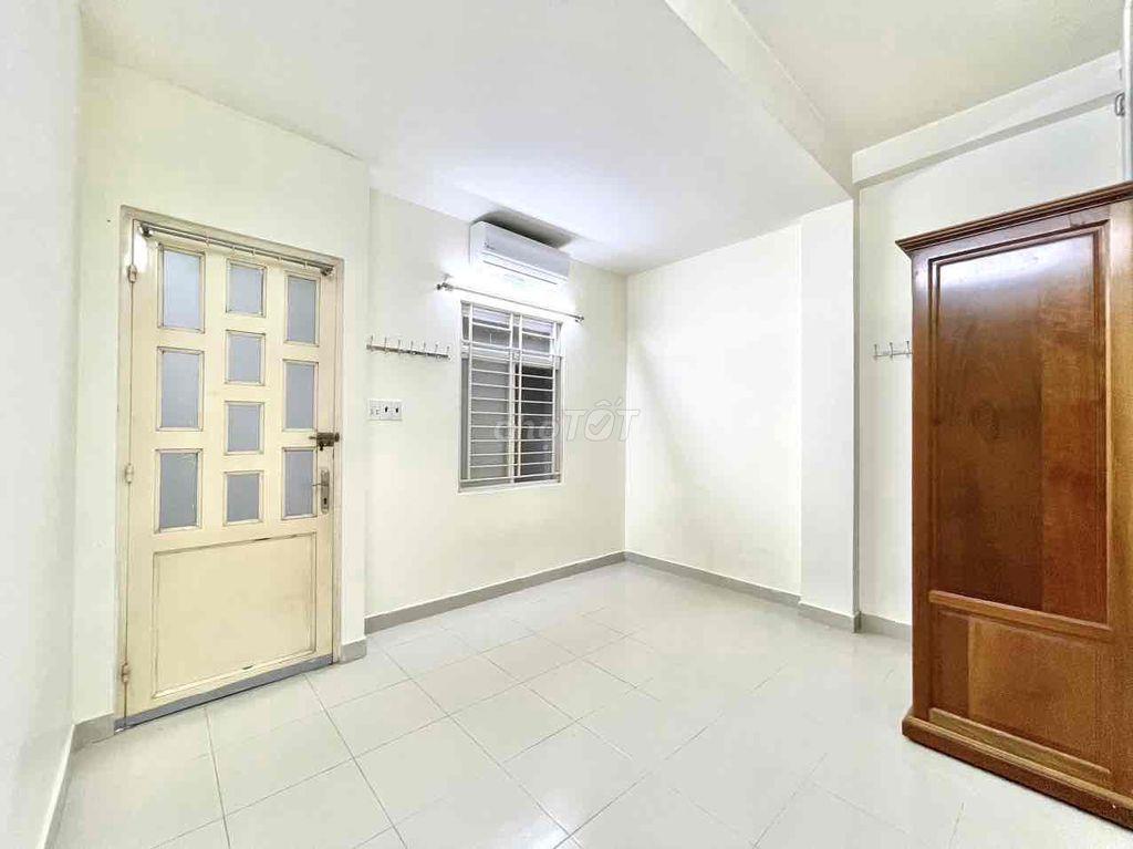 Phòng An Ninh, Giá Tốt Ngay Sân Bay-CV Gia Định